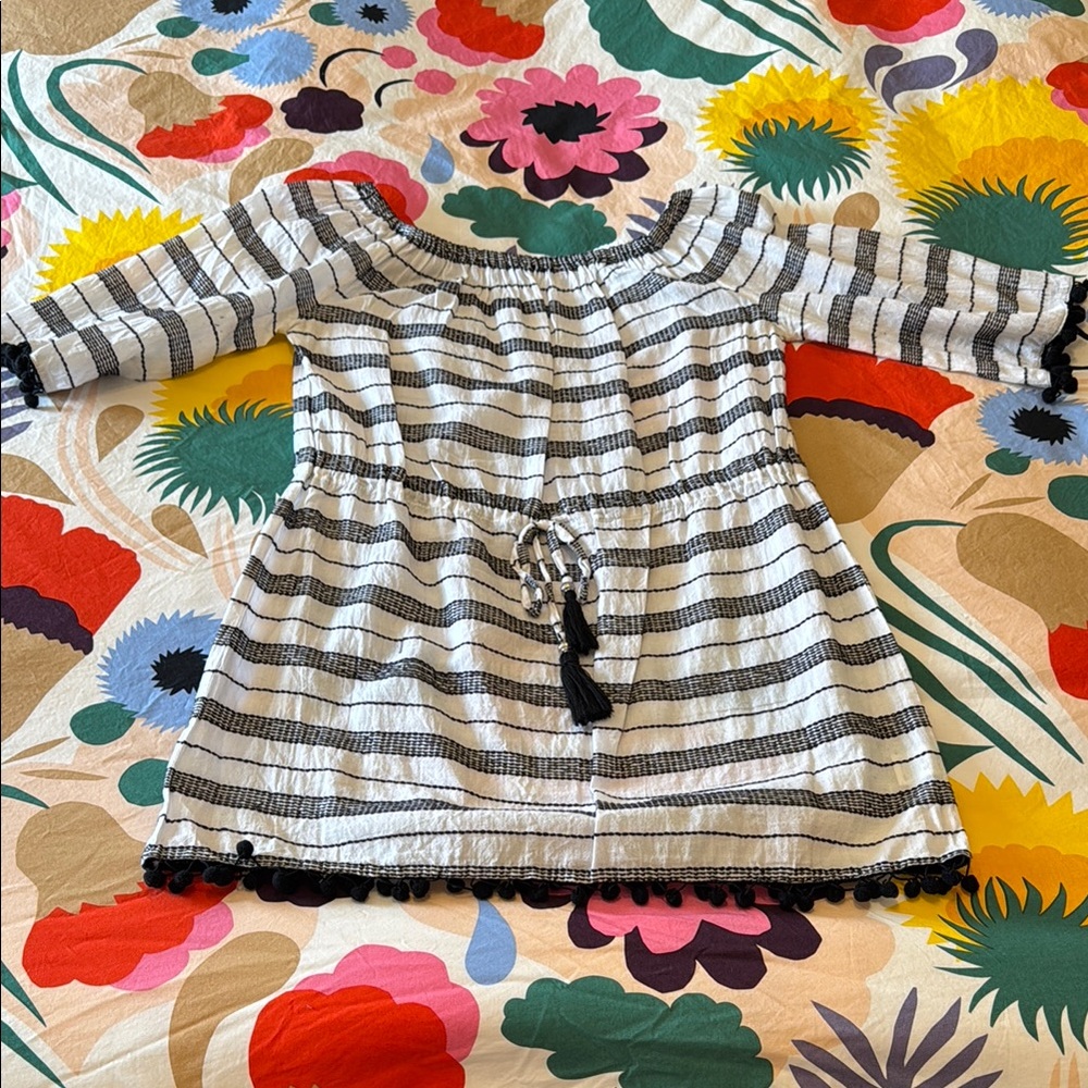 Blue Island Black and White Tunic Top